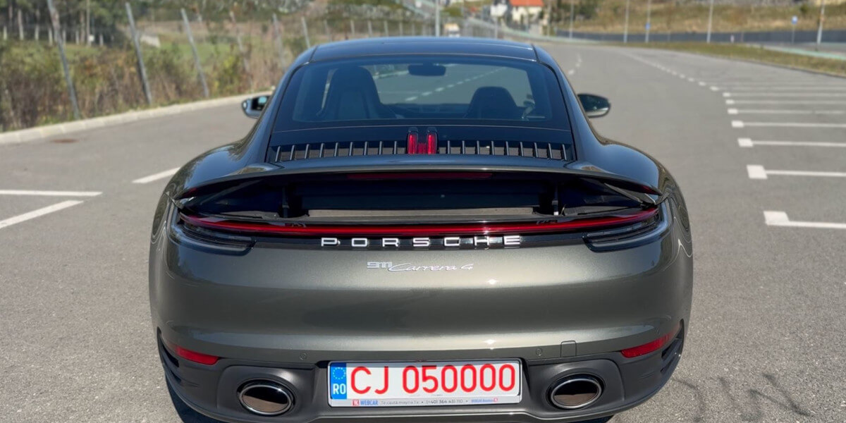 Porsche-911-Carrera-4-WEBCAR