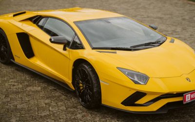 Lamborghini Aventador: O Capodoperă a Ingineriei și Designului