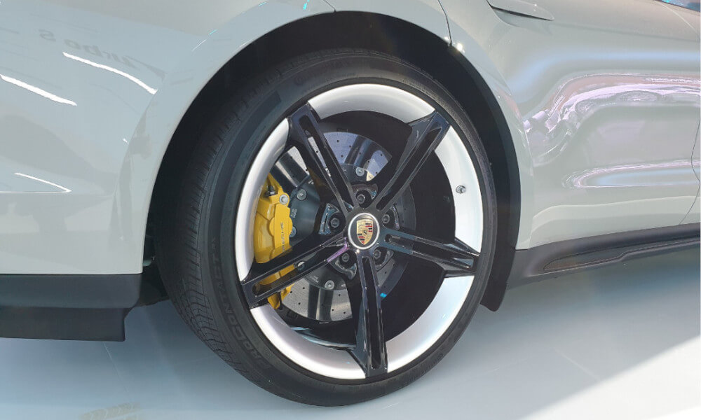 Porsche-Taycan-Turbo-7-WEBCAR Tesla-Model-S-Plaid-VS. Porsche-Taycan-Turbo-WEBCAR