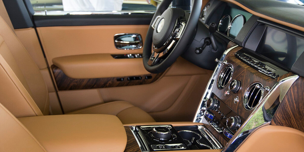 Rolls-Royce-Cullinan-1-WEBCAR Rolls-Royce-Cullinan-WEBCAR