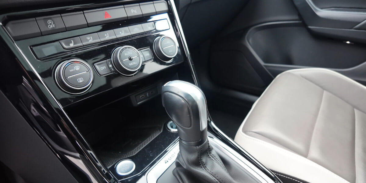 Volkswagen-T-Roc_interior_2_WEBCAR Volkswagen-T-Roc_WEBCAR