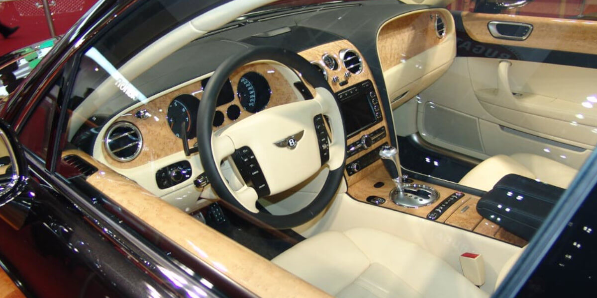 Top cele mai extravagante opțiuni - WEBCAR