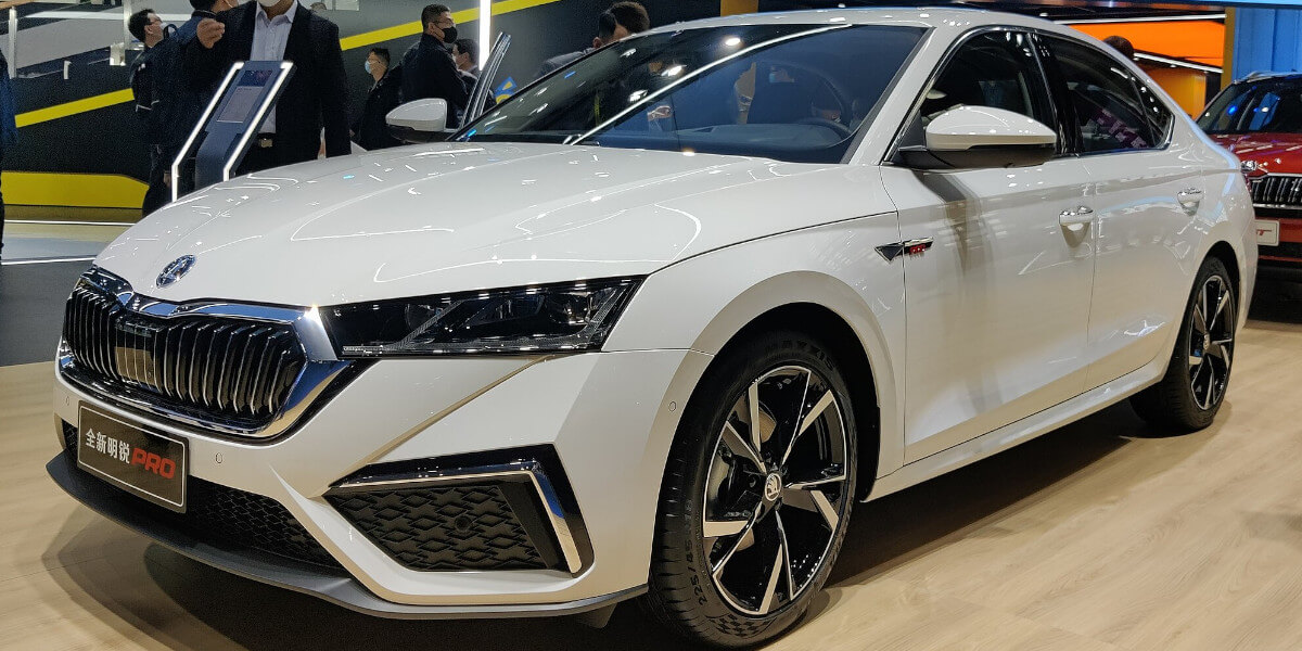 SKODA-OCTAVIA-WEBCAR Masini premium second-hand WEBCAR