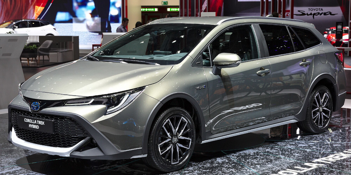 TOYOTA-COROLLA-WEBCAR Masini premium second-hand WEBCAR