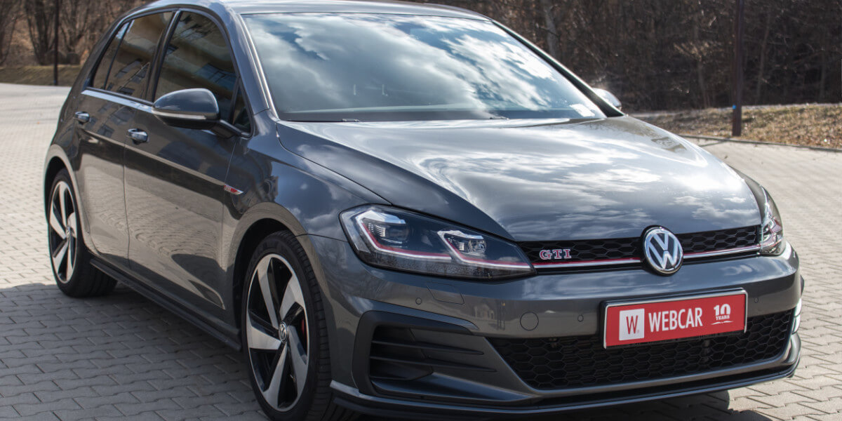 VOLKSWAGEN-GOLF-WEBCAR Masini premium second-hand WEBCAR