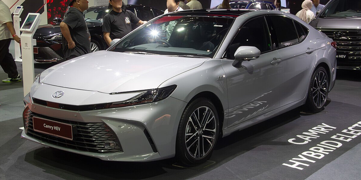 Toyota-Camry-3-WEBCAR cele-mai-vandute-masini-WEBCAR