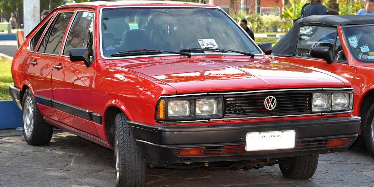 Volkswagen-Passat-1-WEBCAR cele-mai-vandute-masini-WEBCAR