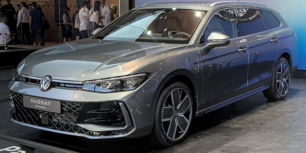 Volkswagen-Passat-3-WEBCAR cele-mai-vandute-masini-WEBCAR