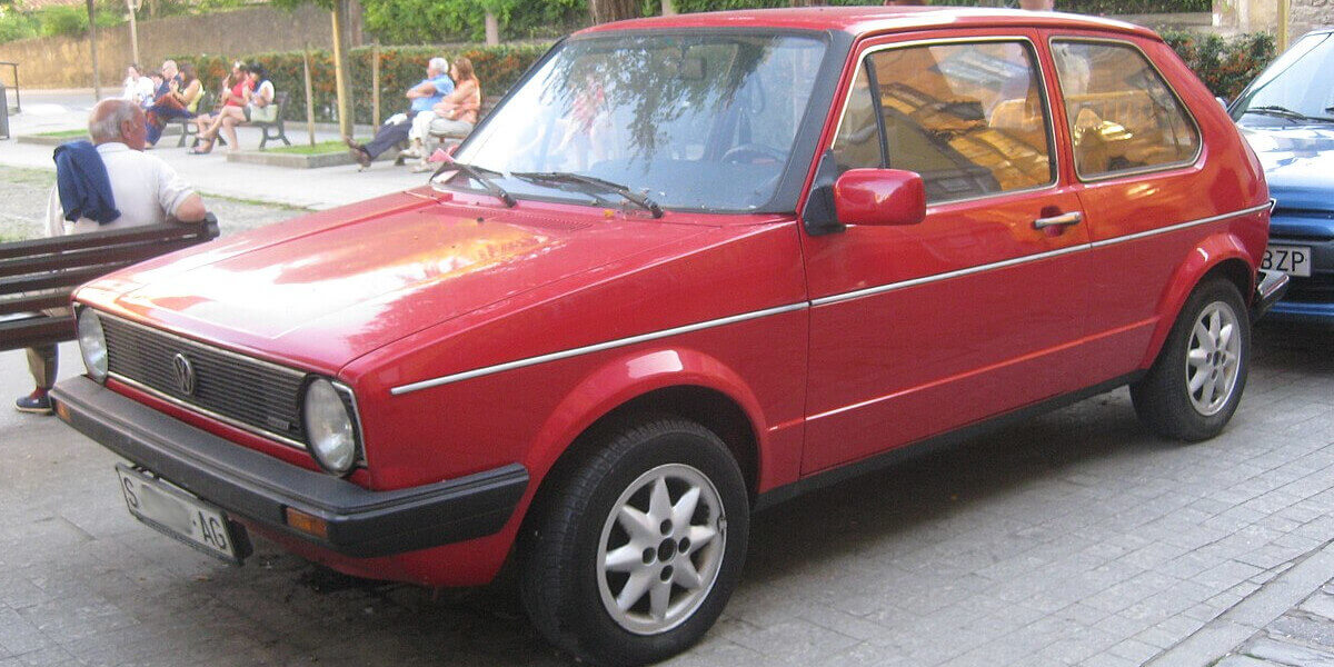 Volkswagen-golf-1-WEBCAR cele-mai-vandute-masini-WEBCAR